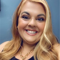 Lindsay Synesael, Cam