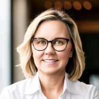 Kimberly Kayes, Mba