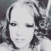 Traci Mclaughlin