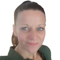 Lara Nicholls