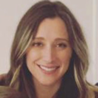 Tara Buzek