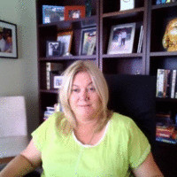 Deirdrie Bushett