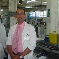 Άκης Καραπιπέρης