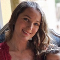 Alexandra de llorens abzug