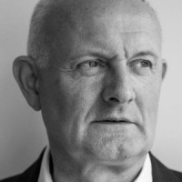 Iayn G. Clark 伊恩奇总裁