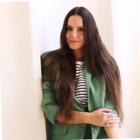 Claudia Pereira
