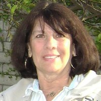 Lois Schultz