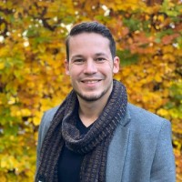 Dr. Med. Leonard Lisitano
