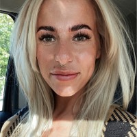 Lindsey Spangenberg