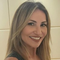 Andrea Mattos