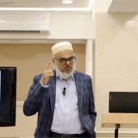 Dr. Saifuddin Kapasi