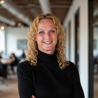 Elizabeth (Liz) Schueler