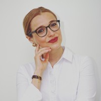Julia Hahn