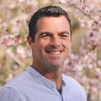 Stephen Tavoni, Ms