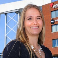 Eveline Schut-dos Santos Vitorino Júnior