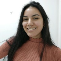 Thainá A.
