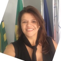 Carmem Luíza