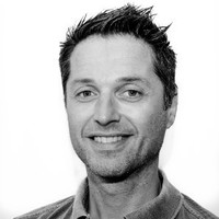 Johan Smolenaars
