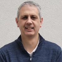 Peter James