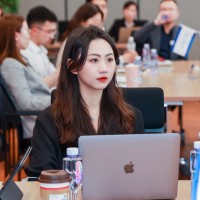 金静雯