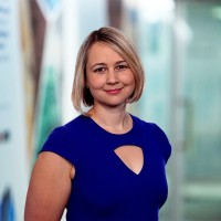 Emma Mogford, Cfa
