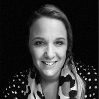 Claire Dolmans