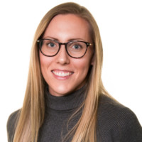 Julia Täng