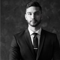 Bilal Mukhlis, Eit