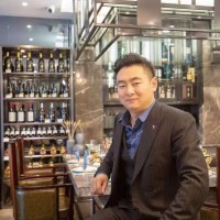 Raymond Qi(Jinhui）