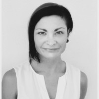 Klára Šuvarská