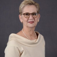Darlene Warren