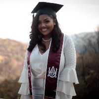 Sommer Thompson, M.Eng