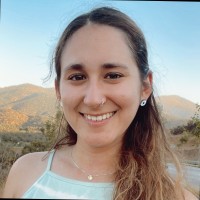 Yanine Gálvez Solís