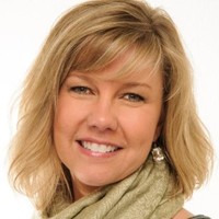 Kirsten Rakow Snyder, Mba