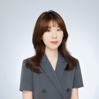 Yuanchu L.