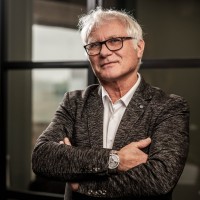 Fred, Giovanni Alessandro Bos