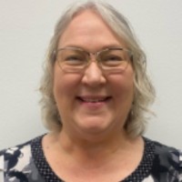 Patricia Henderson, Rhit