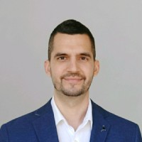Ákos Ruska