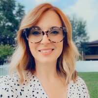 Laura Bury