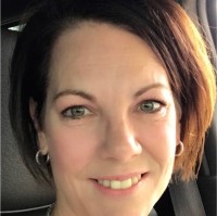Laura Norris, Rrt