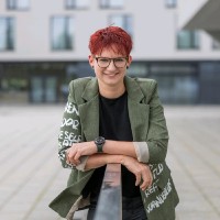 Yvonne Langenbucher