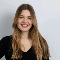 Lily Van Den Broek