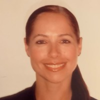 Claudia Hol