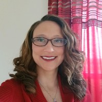 Christina Dust, Lmft
