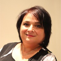 Elina Towie
