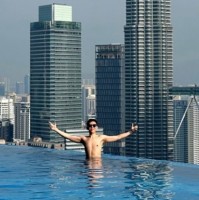 Alex Yew 尤初煊