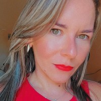 Elaine Teles