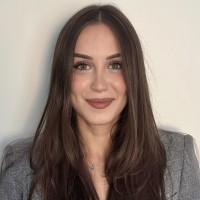 Ayşe AKYUZ