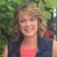 Jeri K. West, Rhit