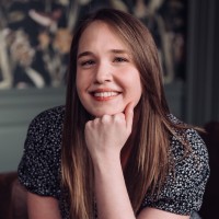Holly Nichols